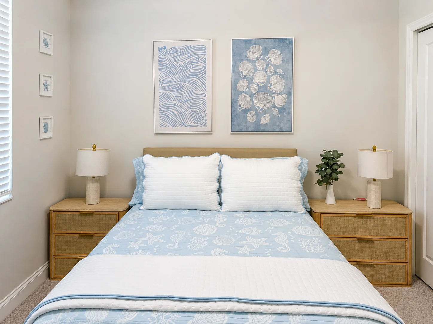 Guest bedroom at the Ave Maria Residence
